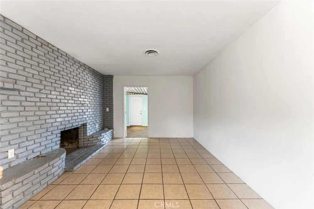 38447 2nd Street E Palmdale, CA 93550