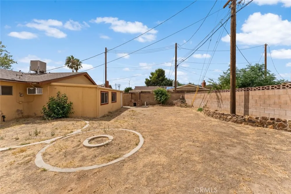 38447 2nd Street E Palmdale, CA 93550