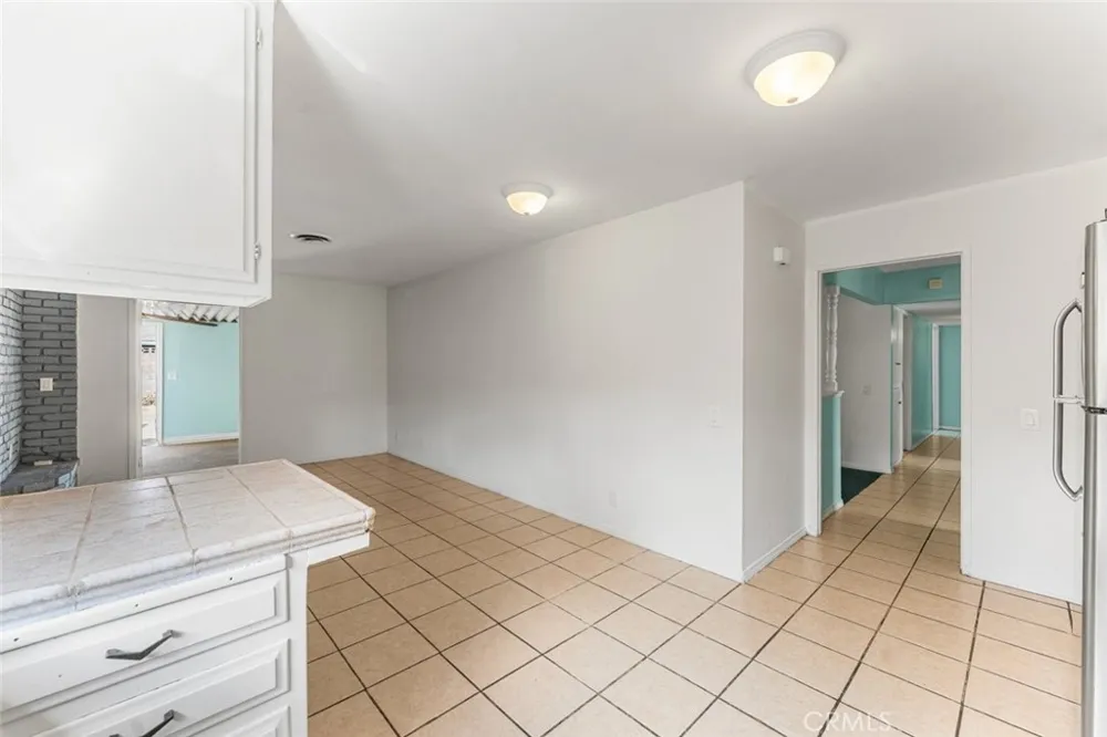 38447 2nd Street E Palmdale, CA 93550
