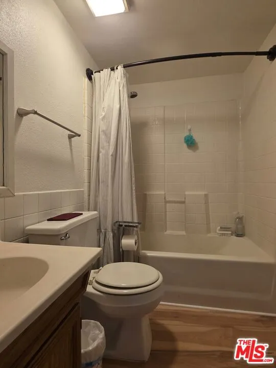 4602 Alveo Road #GH La Canada Flintridge, CA 91011
