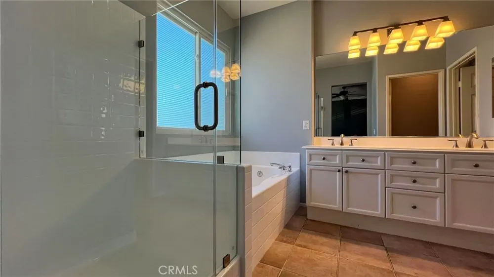 136 Woodcrest Ln Aliso Viejo, CA 92656