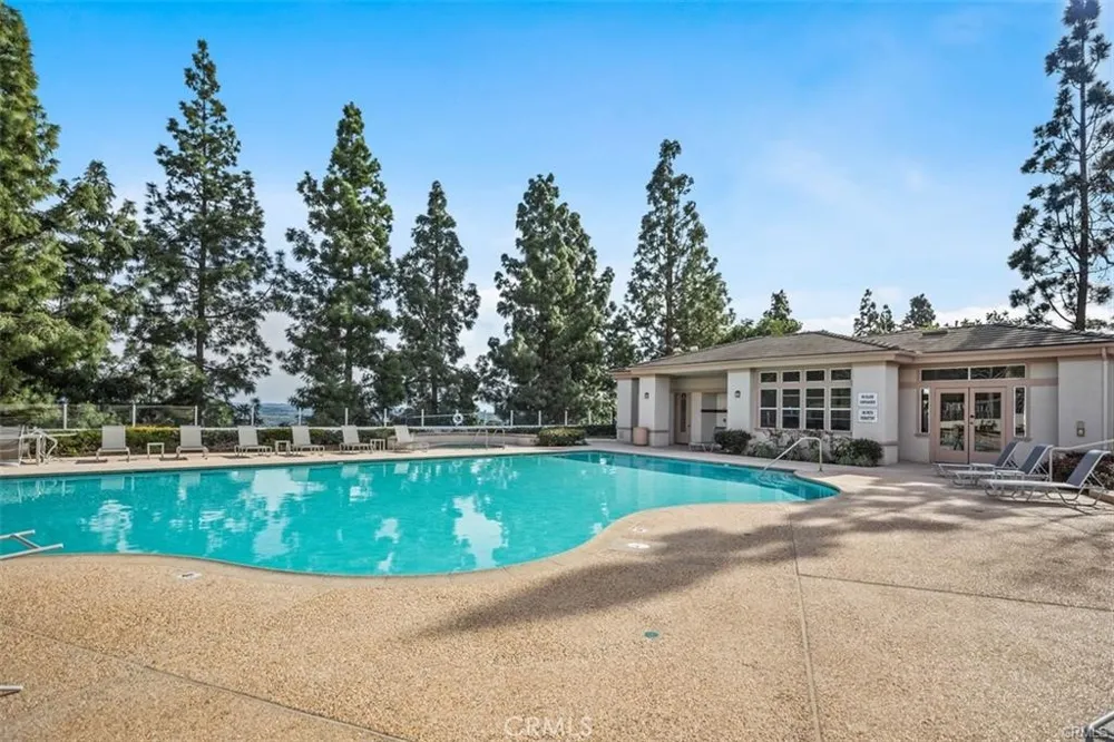 136 Woodcrest Ln Aliso Viejo, CA 92656
