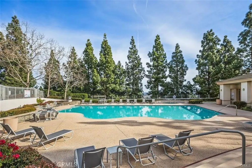 136 Woodcrest Ln Aliso Viejo, CA 92656