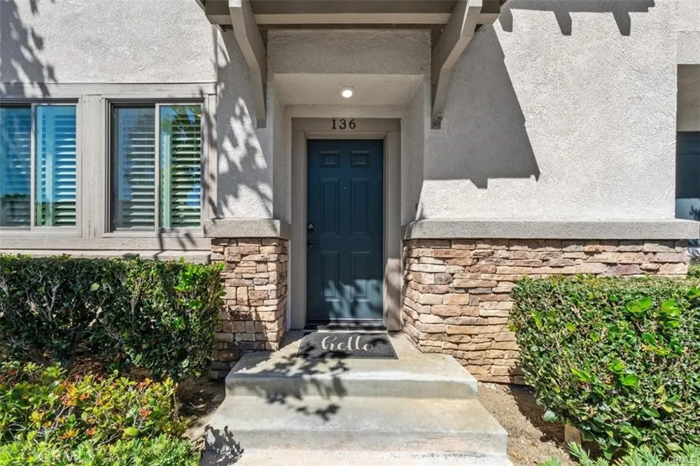 136 Woodcrest Ln Aliso Viejo, CA 92656