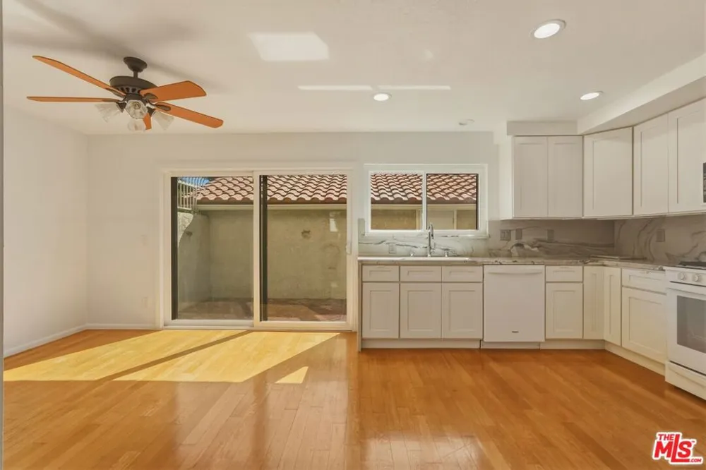 6845 Valley Circle Boulevard #22 West Hills, CA 91307