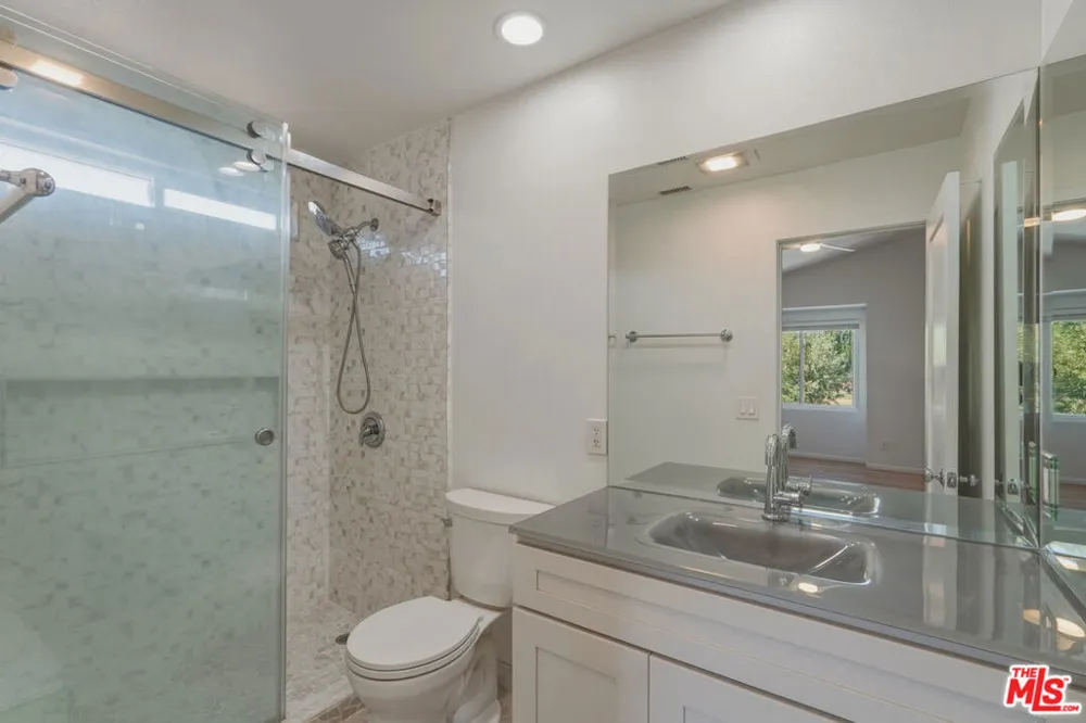 6845 Valley Circle Boulevard #22 West Hills, CA 91307