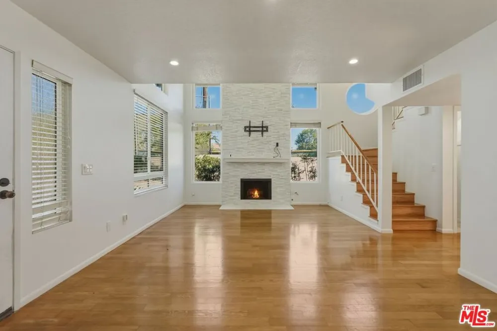 6845 Valley Circle Boulevard #22 West Hills, CA 91307