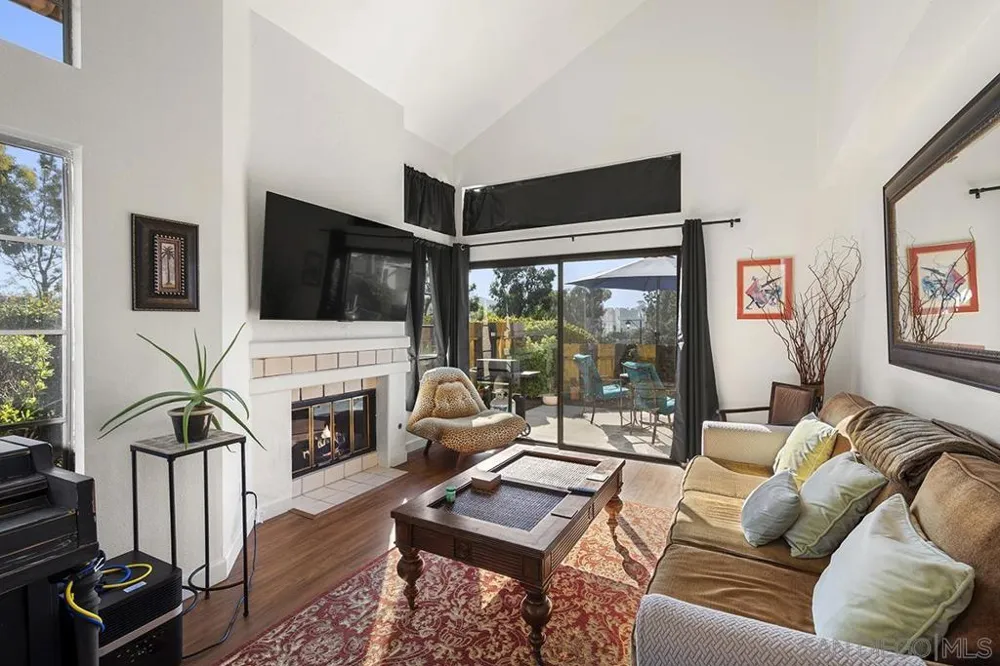 3756 Caminito Cielo Del Mar San Diego, CA 92130