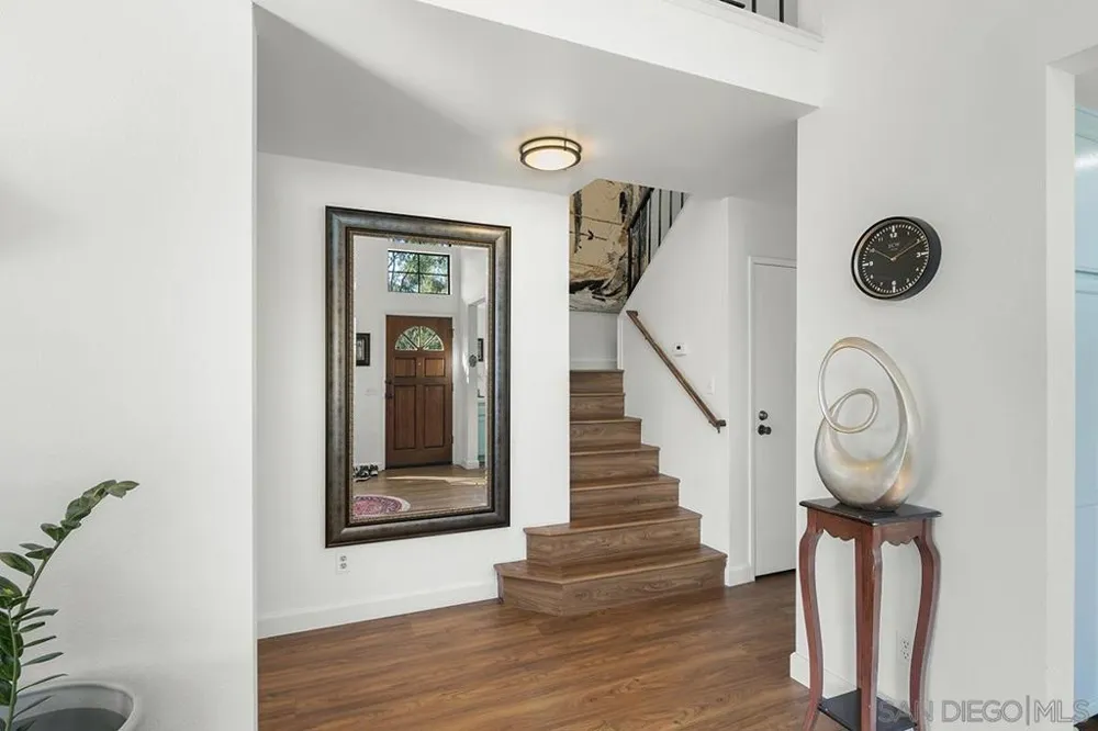 3756 Caminito Cielo Del Mar San Diego, CA 92130