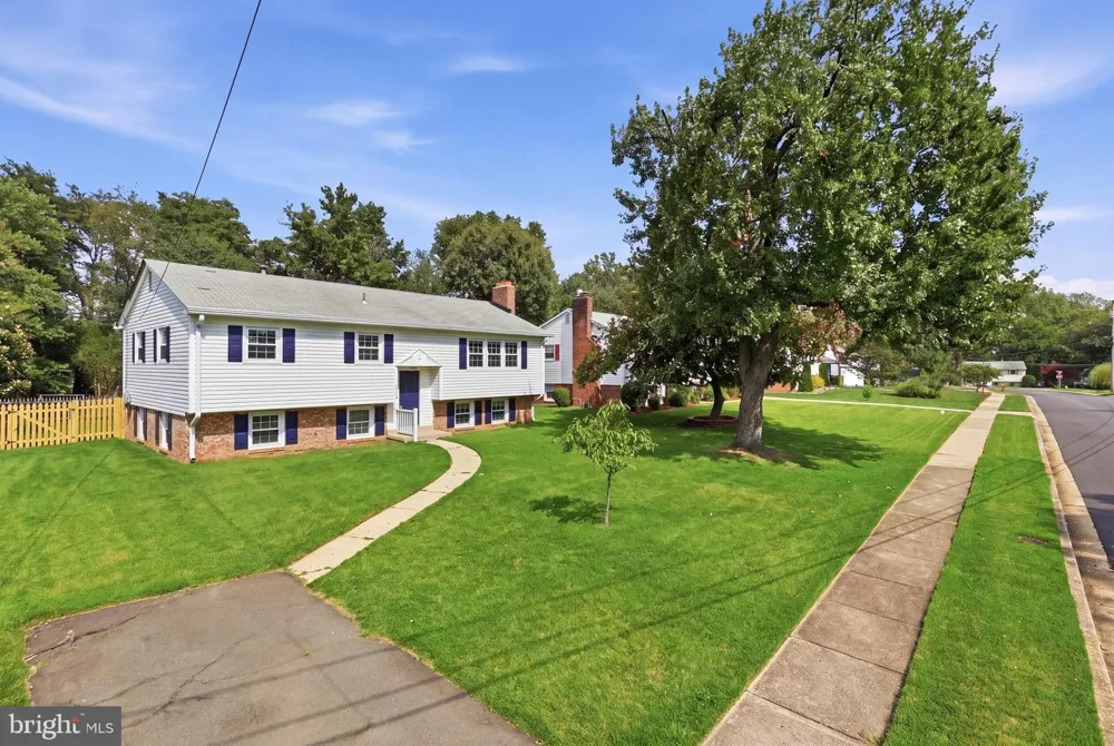 6408 KROY DRIVE Springfield, VA 22150