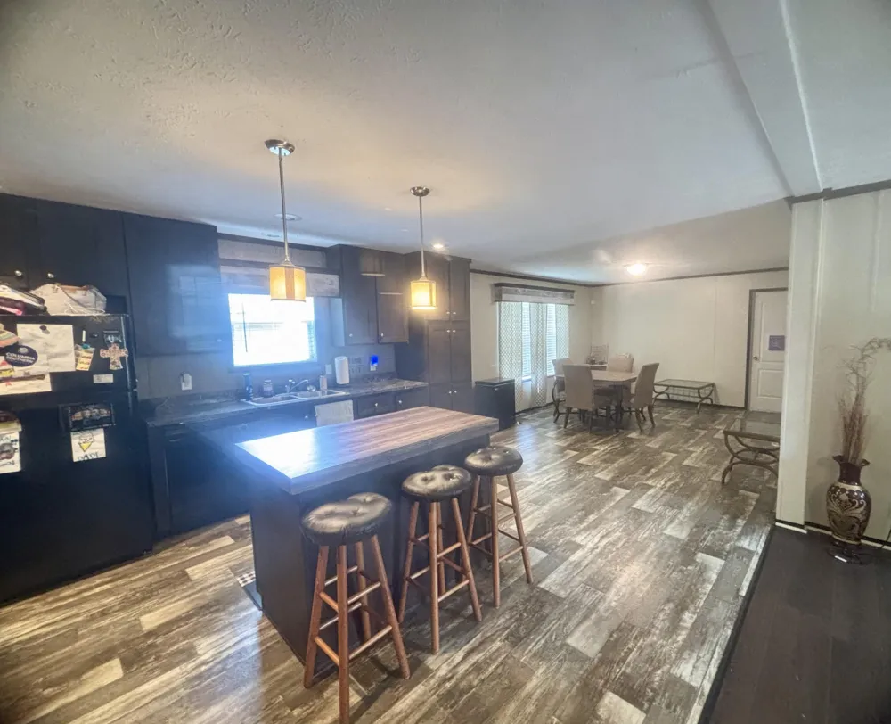 7061 W Bickett Boulevard Lansing, MI 48911