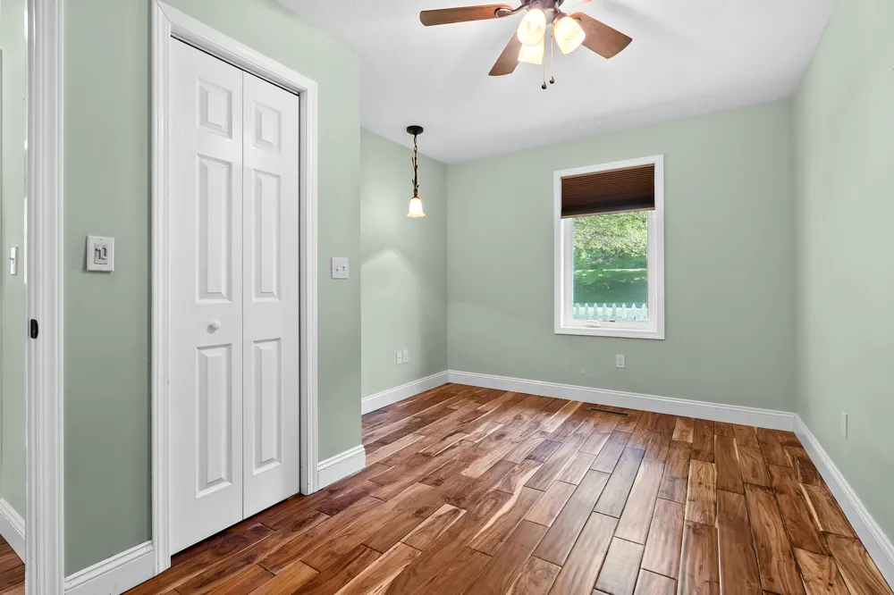 68334 Apple Lane Benton Harbor, MI 49022