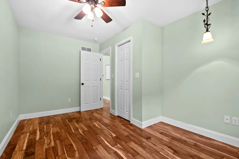 68334 Apple Lane Benton Harbor, MI 49022