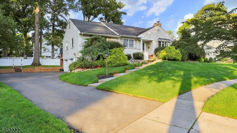 15 Plymouth Rd Westfield Town, NJ 07090