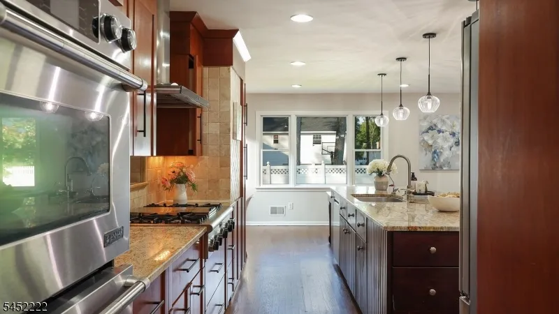 15 Plymouth Rd Westfield Town, NJ 07090