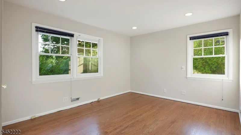 15 Plymouth Rd Westfield Town, NJ 07090