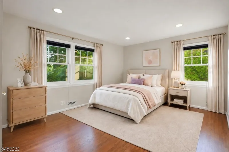 15 Plymouth Rd Westfield Town, NJ 07090
