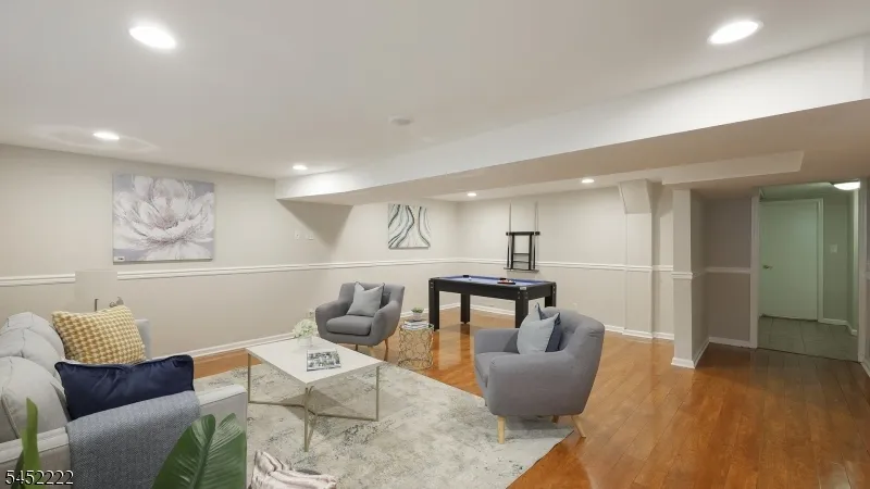 15 Plymouth Rd Westfield Town, NJ 07090