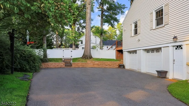 15 Plymouth Rd Westfield Town, NJ 07090