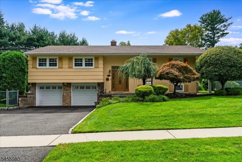 45 Michael Dr Westfield Town, NJ 07090