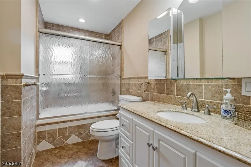 45 Michael Dr Westfield Town, NJ 07090