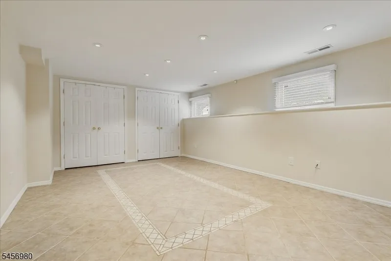 45 Michael Dr Westfield Town, NJ 07090