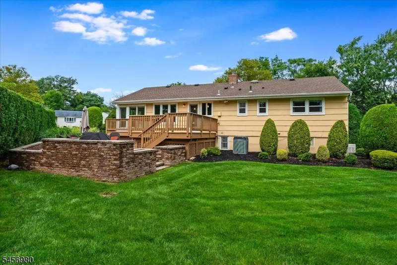 45 Michael Dr Westfield Town, NJ 07090