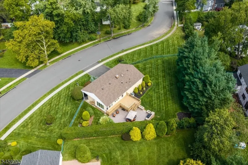 45 Michael Dr Westfield Town, NJ 07090