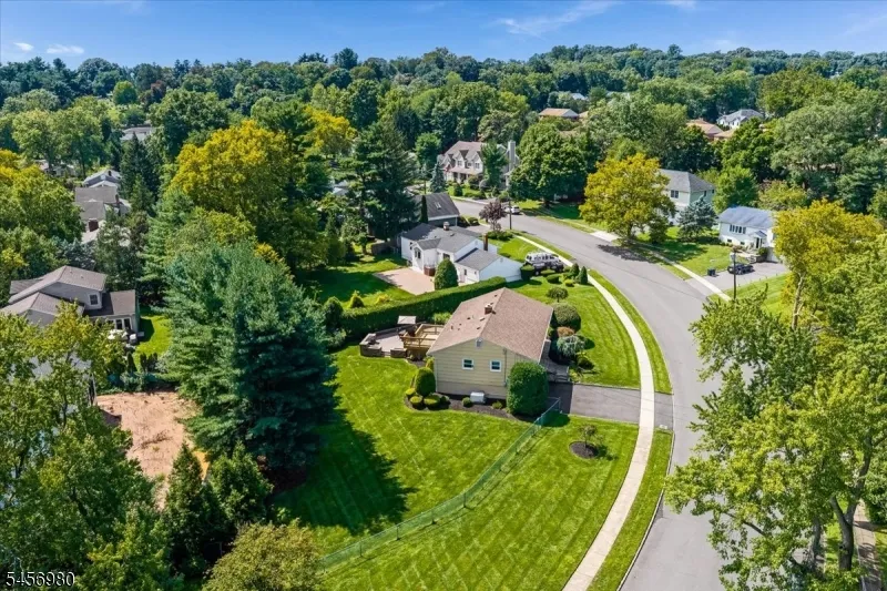 45 Michael Dr Westfield Town, NJ 07090