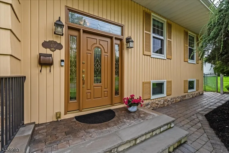 45 Michael Dr Westfield Town, NJ 07090