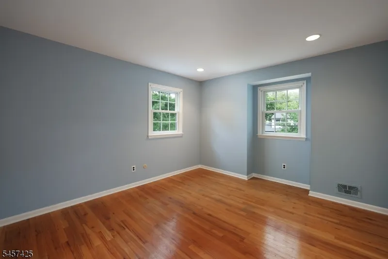 909 Stevens Avenue Westfield Town, NJ 07090