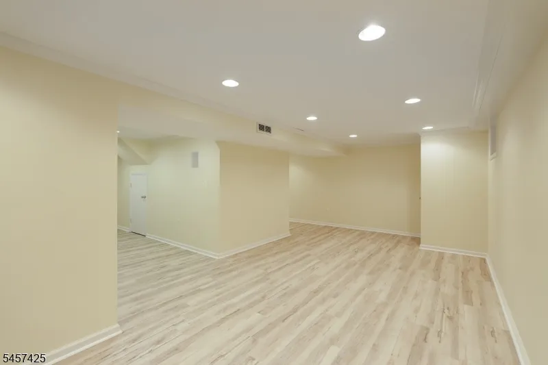 909 Stevens Avenue Westfield Town, NJ 07090