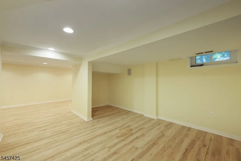 909 Stevens Avenue Westfield Town, NJ 07090