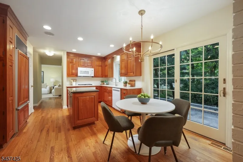 909 Stevens Avenue Westfield Town, NJ 07090