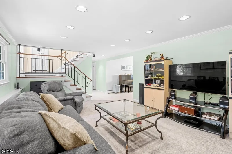 73 Brandon Ave Wayne, NJ 07470