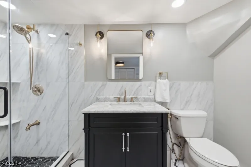26 Myrtle Ave Cedar Grove, NJ 07009