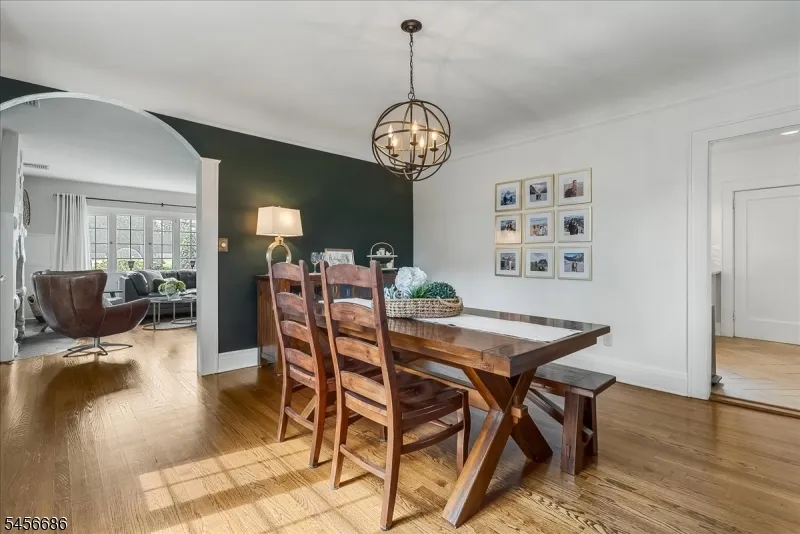 251 Tuttle Pkwy Westfield Town, NJ 07090