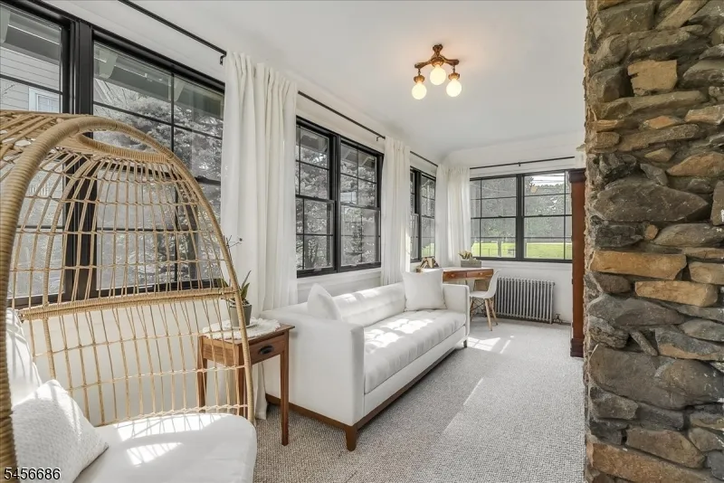 251 Tuttle Pkwy Westfield Town, NJ 07090