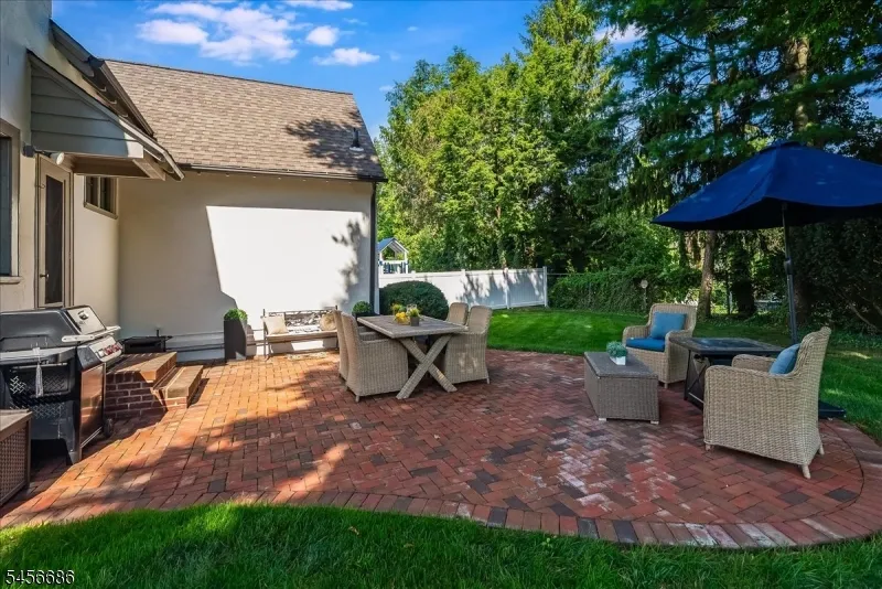 251 Tuttle Pkwy Westfield Town, NJ 07090