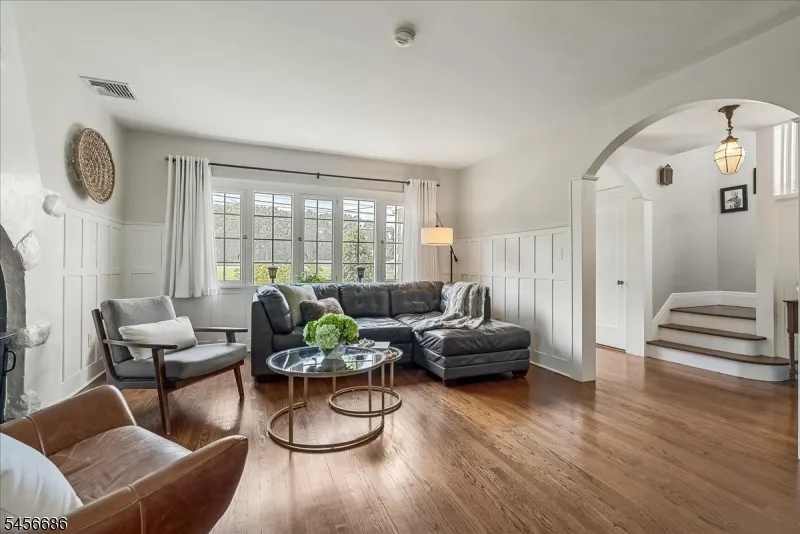 251 Tuttle Pkwy Westfield Town, NJ 07090