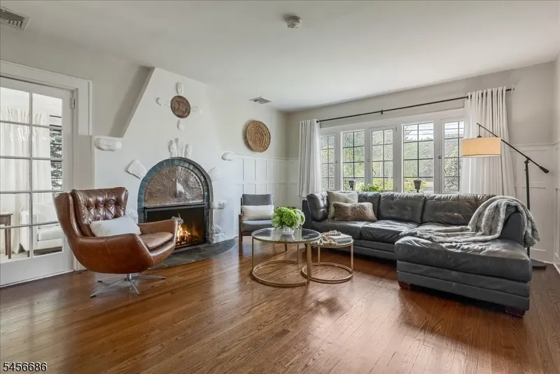 251 Tuttle Pkwy Westfield Town, NJ 07090