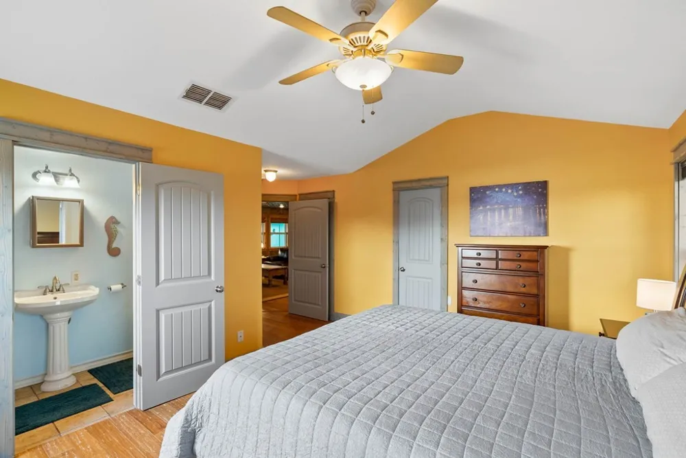 122 Dead Ends Drive Rockport, TX 78382
