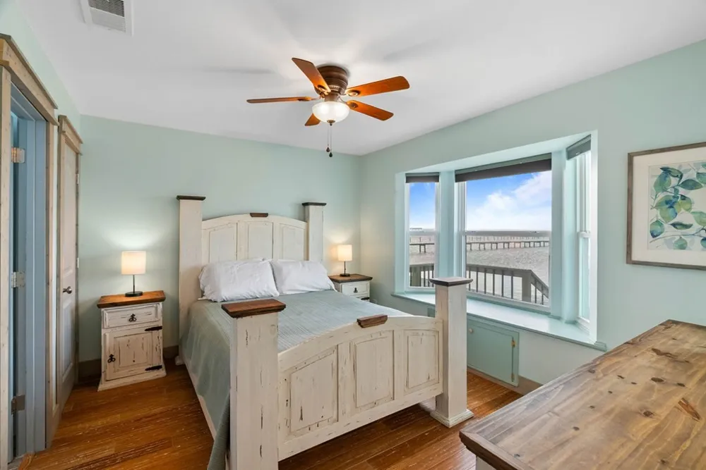 122 Dead Ends Drive Rockport, TX 78382