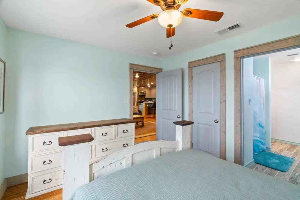122 Dead Ends Drive Rockport, TX 78382