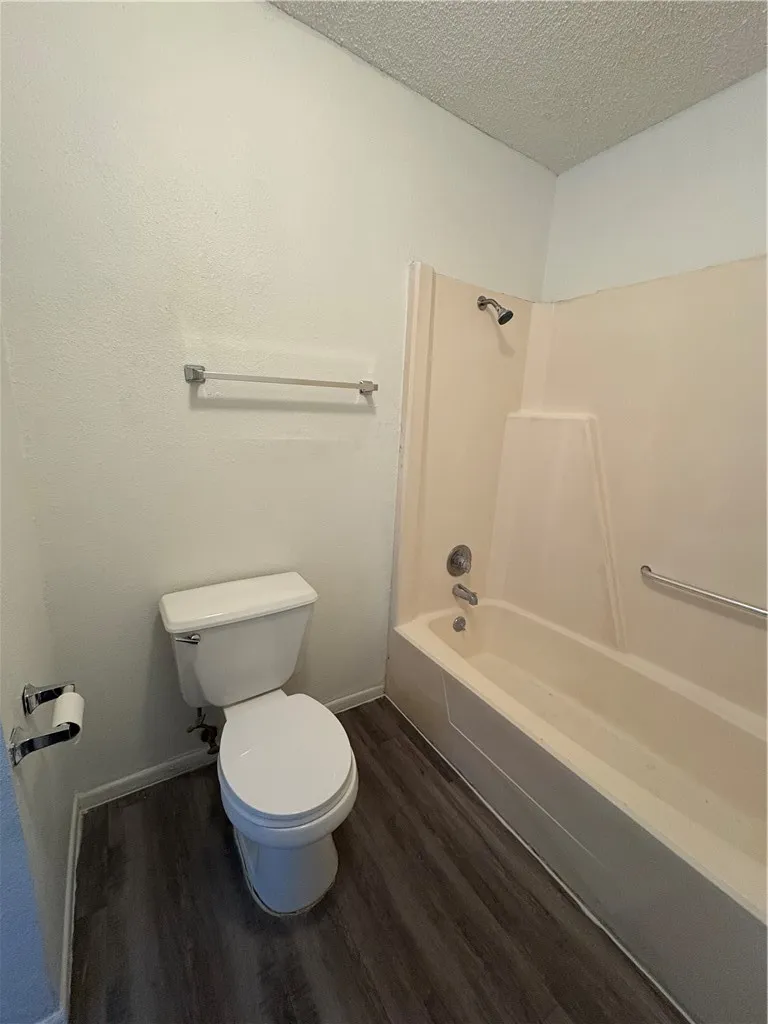 4218 Calallen Drive #4 Corpus Christi, TX 78410