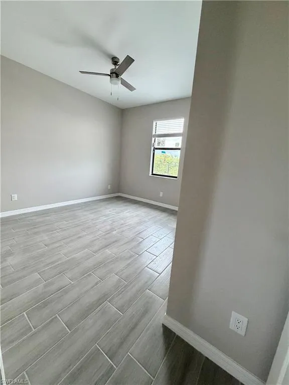 2609 NE 5th Place Cape Coral, FL 33909
