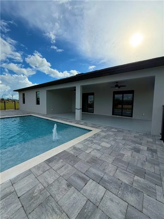 2609 NE 5th Place Cape Coral, FL 33909