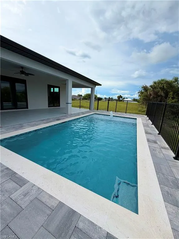 2609 NE 5th Place Cape Coral, FL 33909