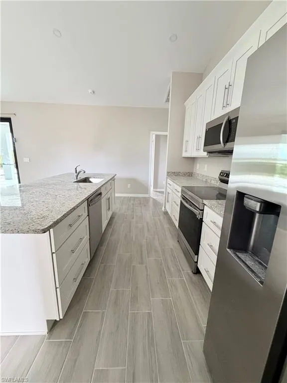 2609 NE 5th Place Cape Coral, FL 33909