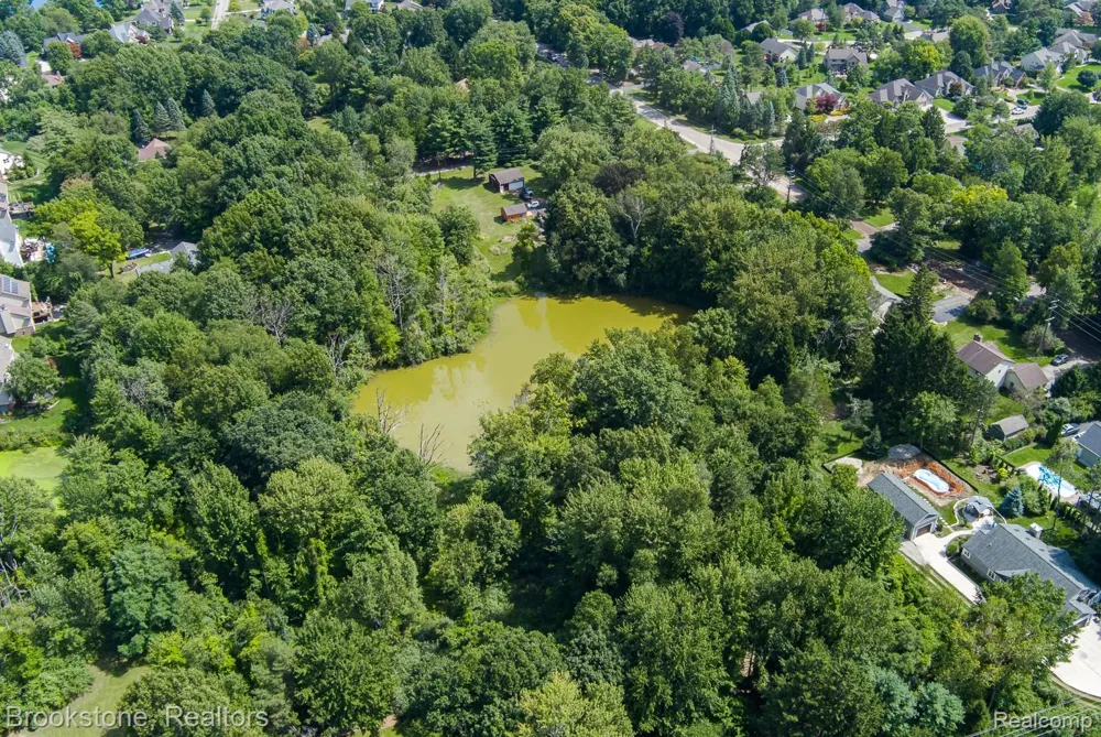 Allen Road Independence Charter Township, MI 48348